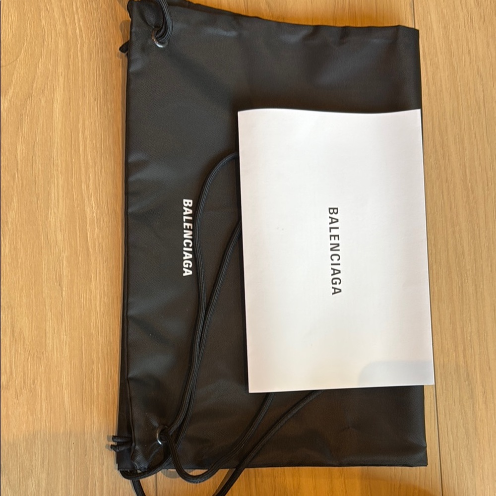 Balenciaga Runner Sneakers - Black and White size 36 - Worn TWO TIMES - Picture 2 of 6